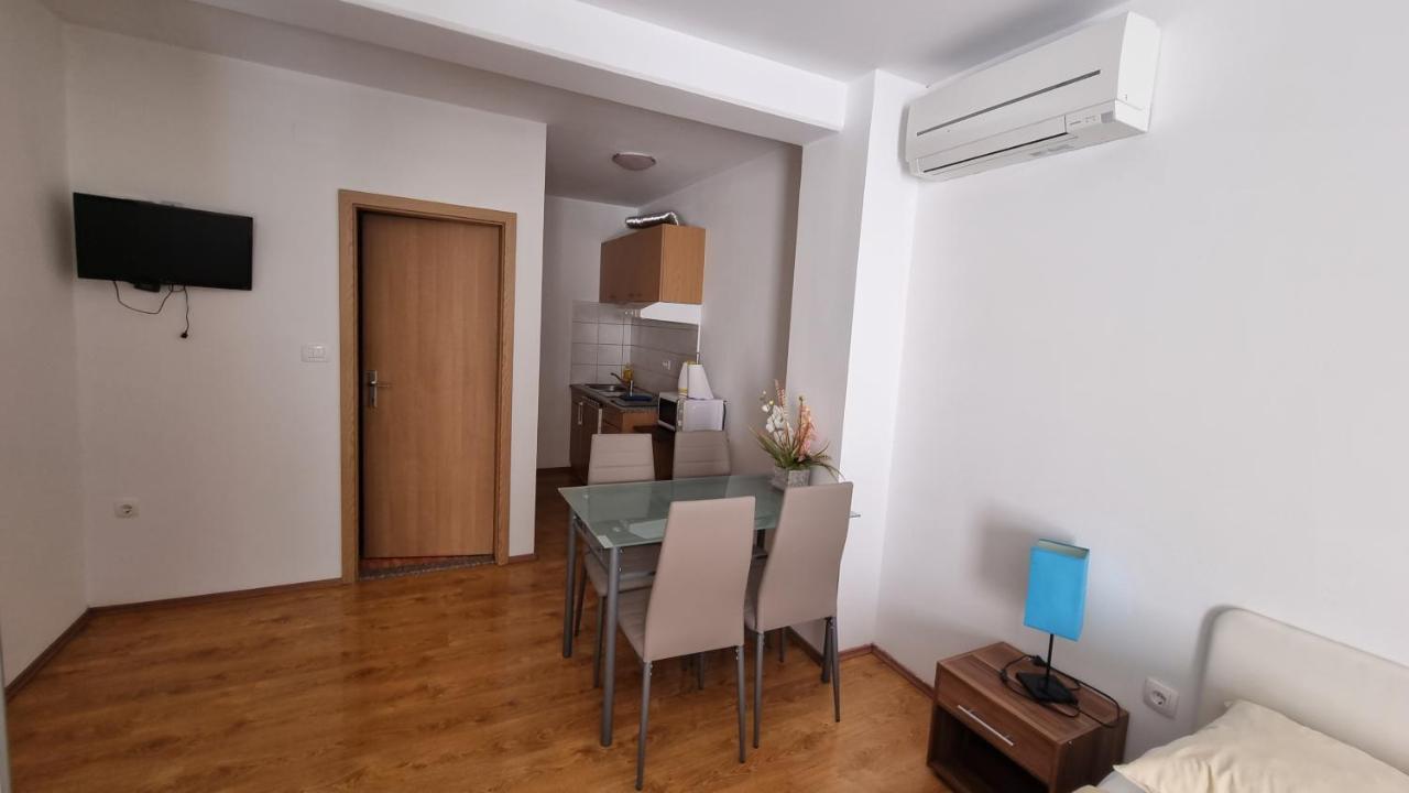 Apartmani Barbara Brseč Eksteriør bilde