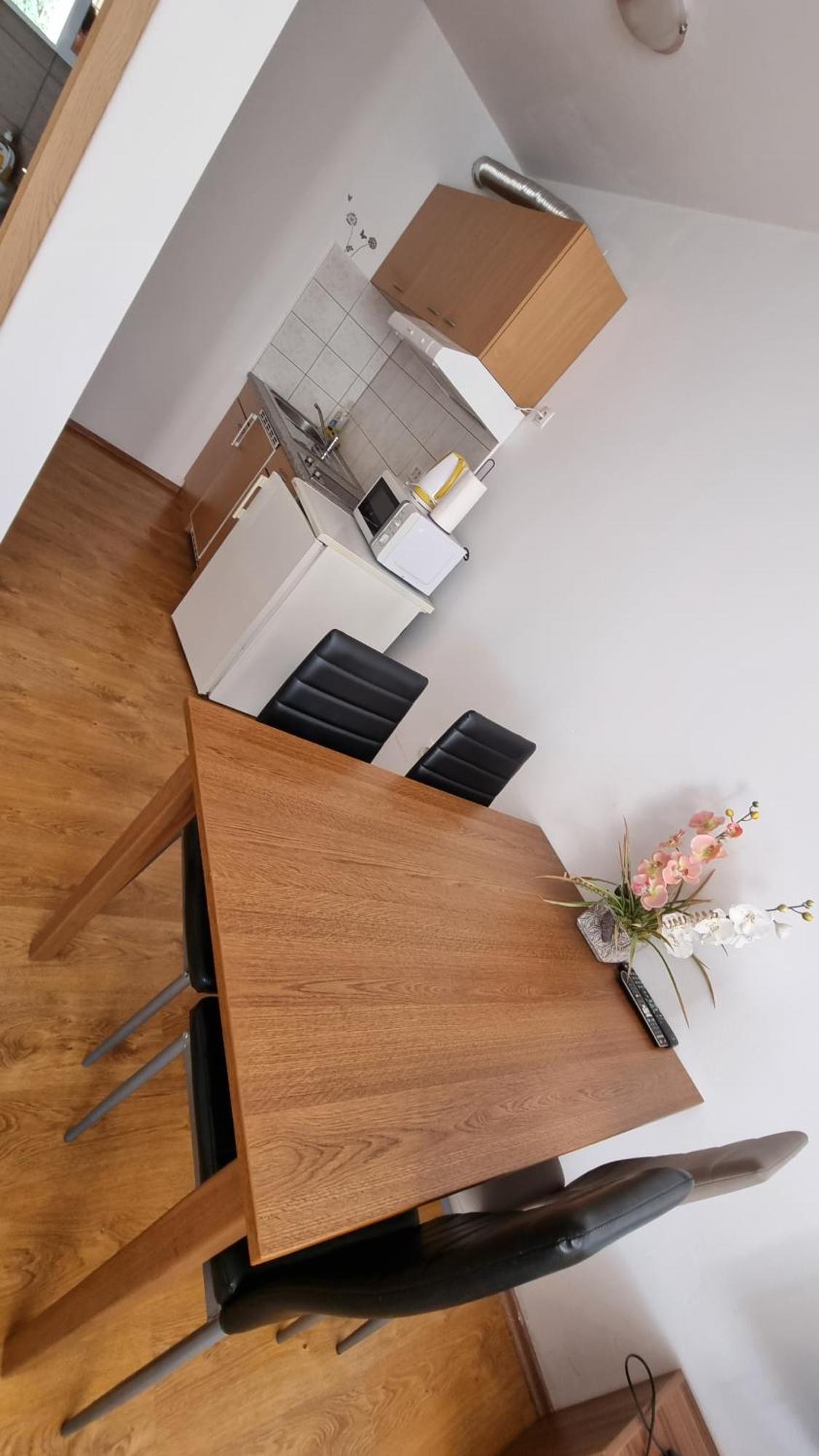 Apartmani Barbara Brseč Eksteriør bilde