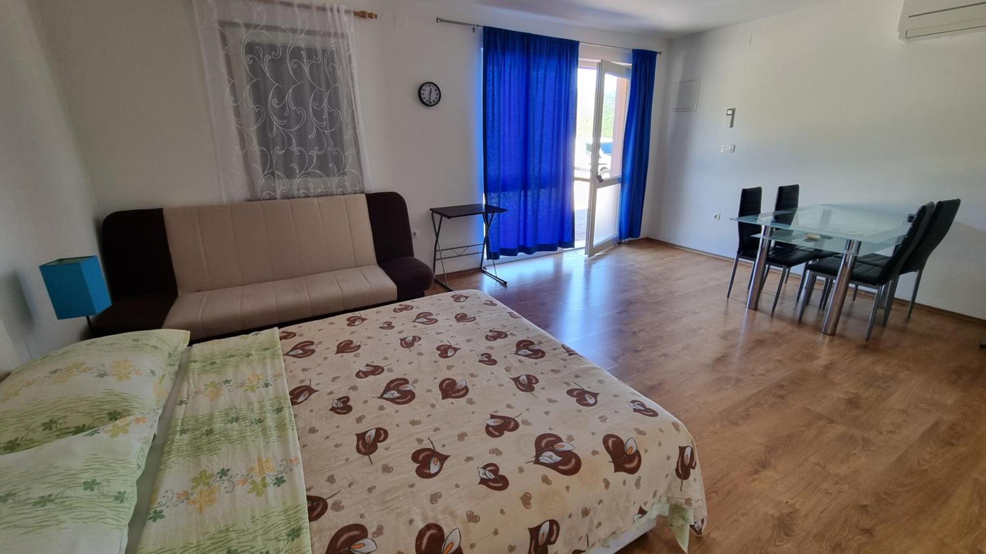 Apartmani Barbara Brseč Eksteriør bilde