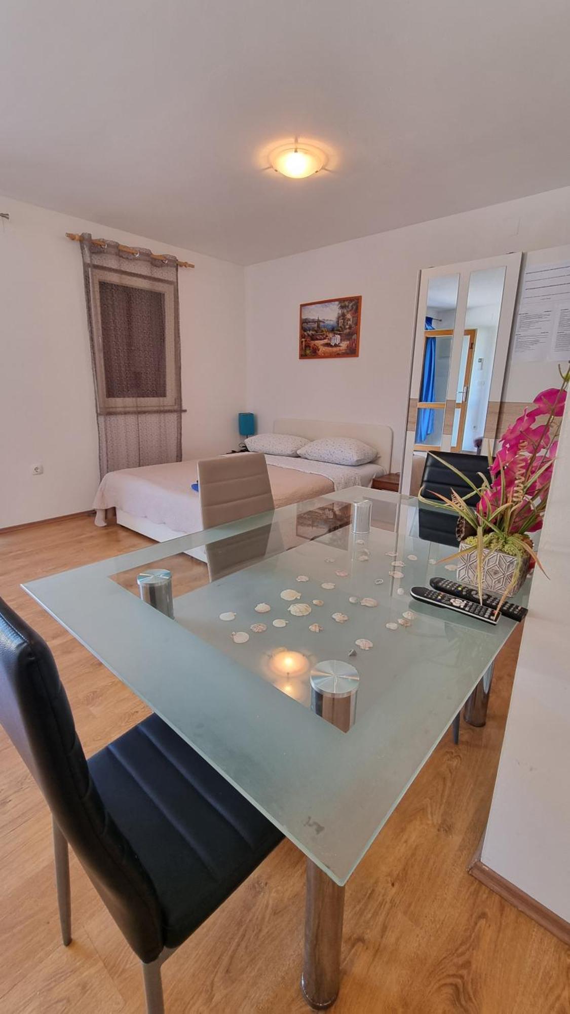 Apartmani Barbara Brseč Eksteriør bilde