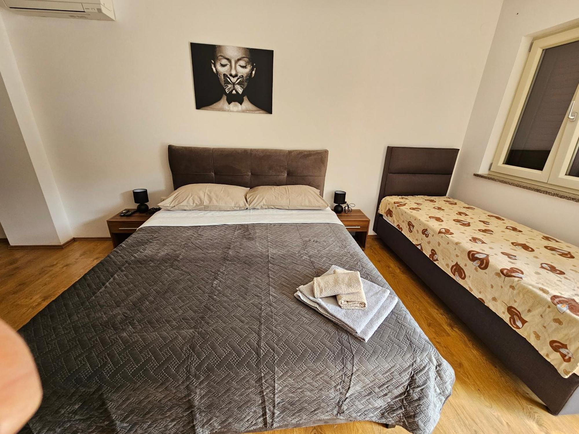 Apartmani Barbara Brseč Eksteriør bilde